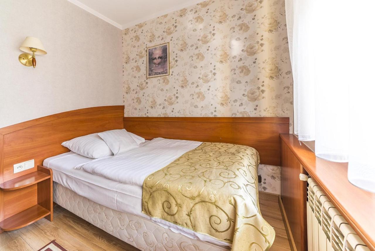 Hotel Doris 오보르니키 외부 사진